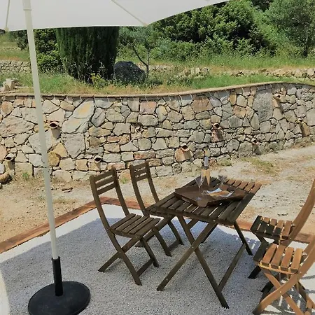 Le Nomade Au Clos En Provence